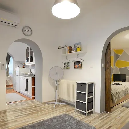 Castle Garden Daire Eğri