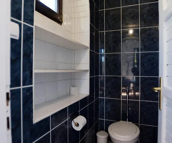 Castle Garden Apartment Erlau