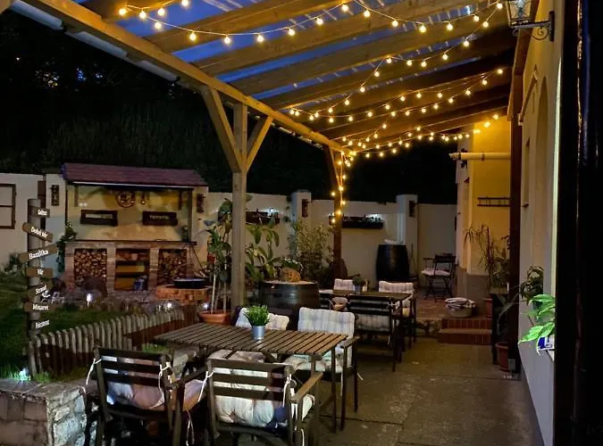 Castle Garden * Erlau